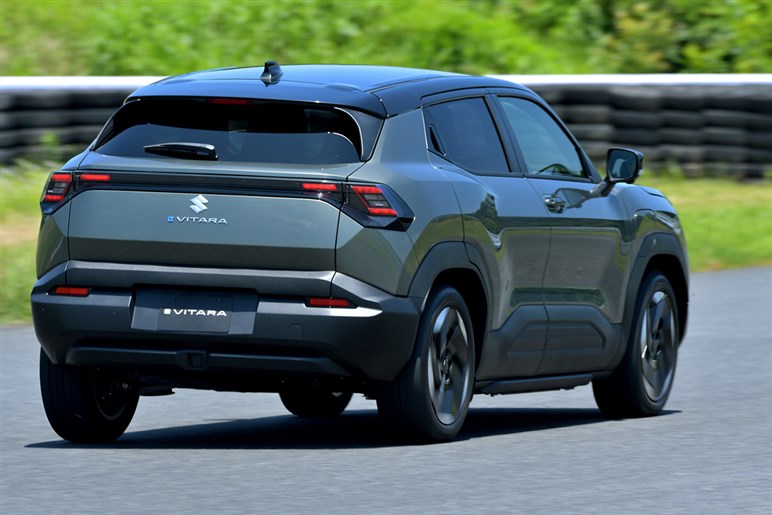 スズキ初のEV、新型「eビターラ」10月登場へ。気になる価格は400万円前半に？