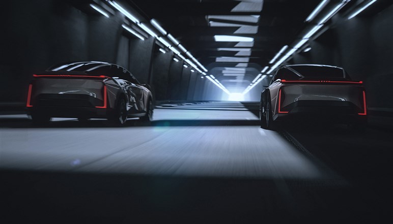 【終了じゃなかった】トヨタのV8エンジンが“存続”の新情報。背景に北米の変化と、レクサス「IS」の複雑すぎる“次期型”事情