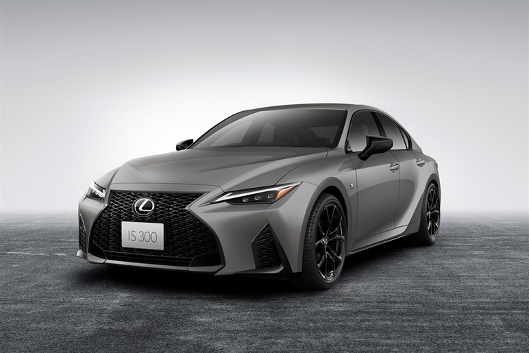 【終了じゃなかった】トヨタのV8エンジンが“存続”の新情報。背景に北米の変化と、レクサス「IS」の複雑すぎる“次期型”事情