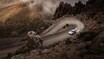 ポルシェで走り抜ける世界の絶景！ 荒涼としたタスマニアをマーク・ウェバーが「タイカン・クロスツーリスモ」でドライブ