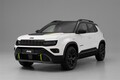 ジープの電動SUV「アベンジャー」は9月26日発表。ブランド最小モデルは街でも目立ちそう