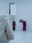 1日限定の展覧会、マルジェラのアーカイブ作品の展示を5月31日に開催──会場は妹島和世設計の「森の別荘」