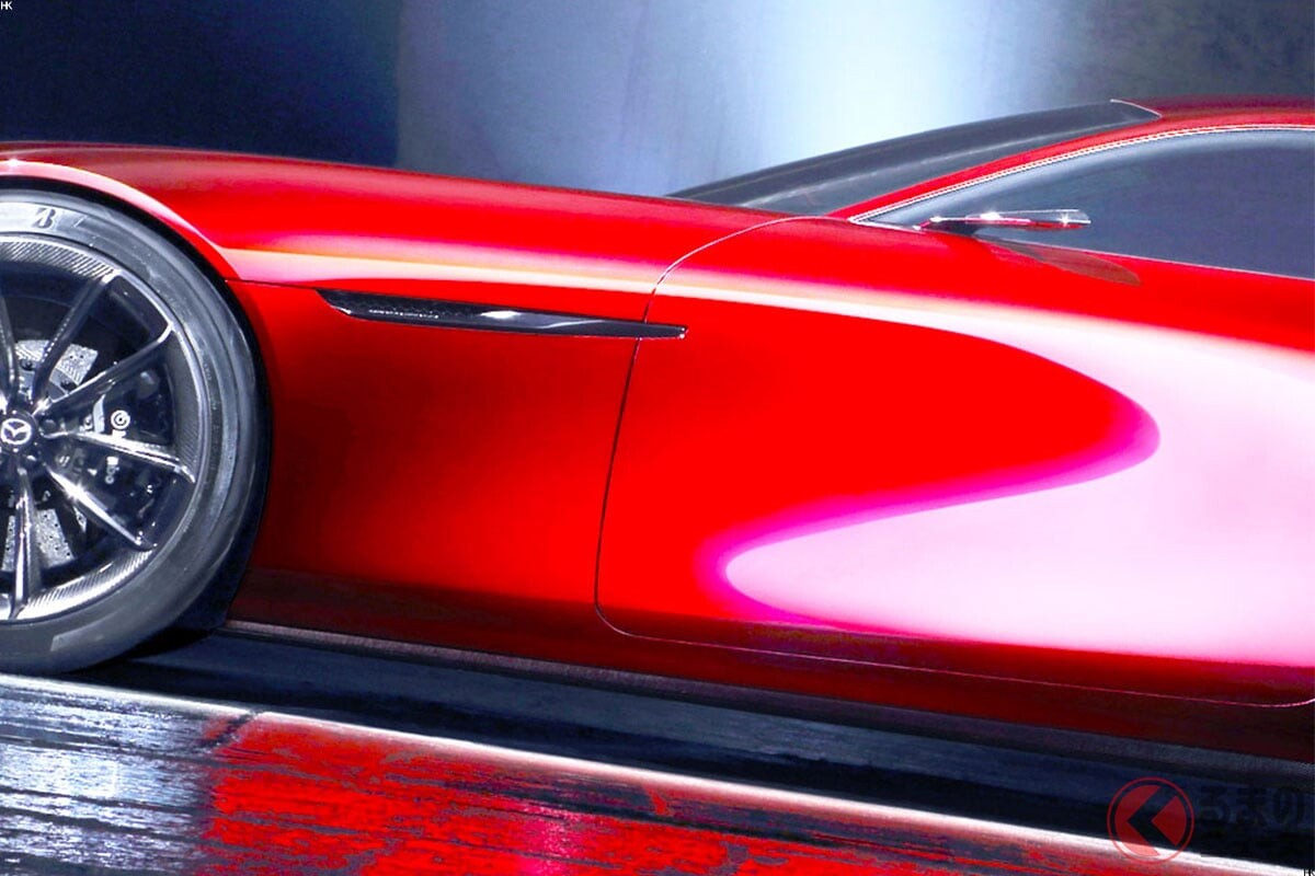 マツダ本格「“2人乗り”スポーツカー」に期待大！ 伝統の“RX”名乗る「ロータリーエンジン搭載」FRスポーツ！「超ロングノーズ」が美しすぎる“RX-VISION”コンセプトとは！