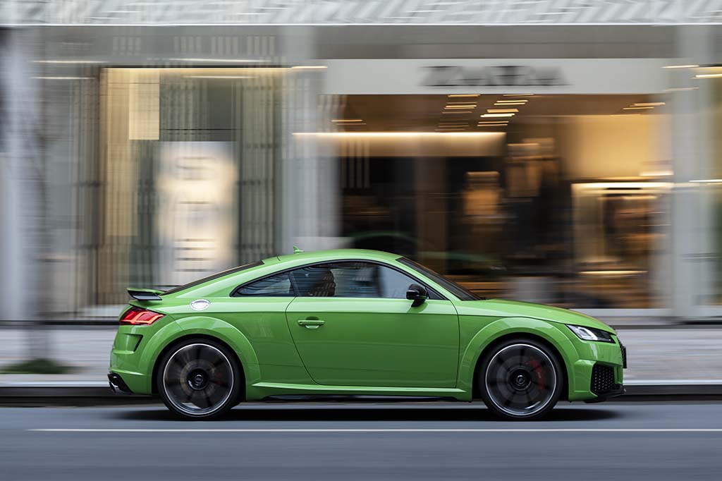 アウディ Tt Rsクーペ 熟成の極み ファイナルスペックで手に入れた凄みと魅力 21 Audi Rs Special Le Volant Carsmeet Web 自動車情報サイト 新車 中古車 Carview