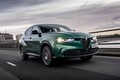 【好調ステランティスの象徴】アルファの入門SUV「ジュニア」がファンなら即決モノの完成度