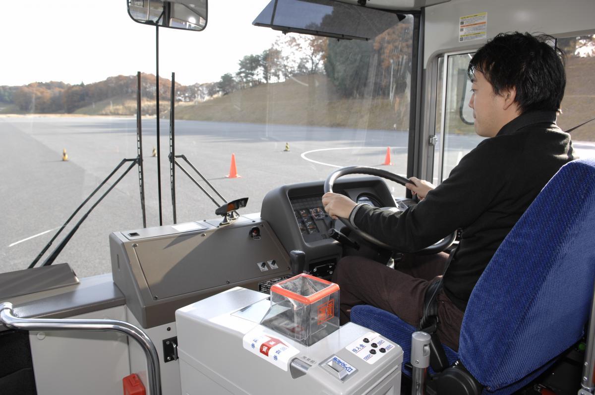 バスは愛が深くタクシーはドライ 運転士気質の違いと いまどき新人 の割り切りっぷり Web Cartop 自動車情報サイト 新車 中古車 Carview
