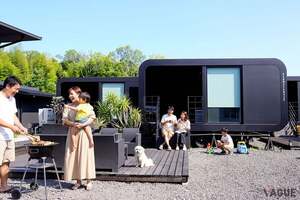 愛犬とショッピングモールに泊まれる“新しい宿泊体験”!? 大阪・岸和田に位置するインクルーシブ宿「京町湯屋SOKOTOTOはなれ」ってどんな場所？