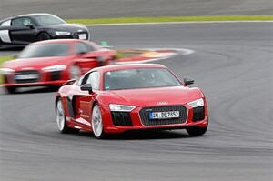 アウディスポーツの「R8 V10 plus」と「TT RS」にサーキット試乗