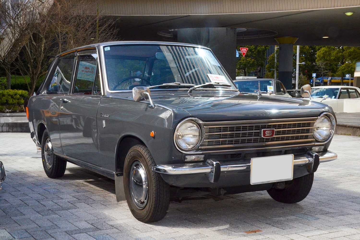 日産初代「ダットサン サニー」は50年前のクルマと感じない美しい状態をキープ！ 10年以上の空白期間を得て再び走りを満喫