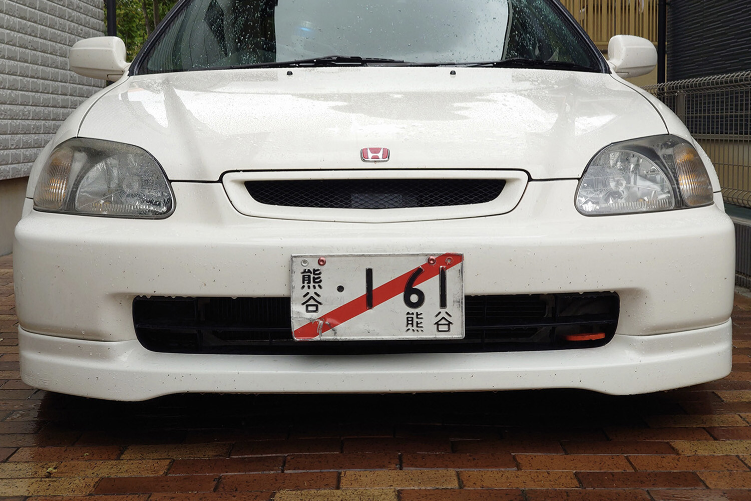 車検切れのクルマを公道で乗れる魔法のプレート「仮ナンバー」！　ただし原則１人乗りのみなど使用条件は厳しく決まっている
