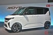 ダイハツが新型「軽“スライドドア”ワゴン」発表！ 軽の“テッパン”「カスタム」異例の「未設定」!? 新型「ムーヴ」に精悍デザインが採用された理由とは