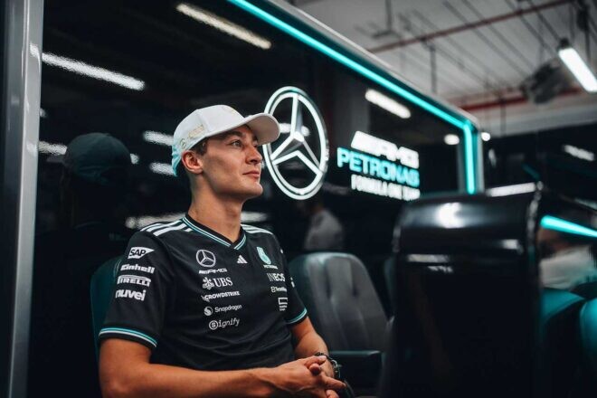 不本意な解雇から身を守り、報酬の増額も果たしたラッセル。メルセデスとの契約締結の遅れが有利に働く