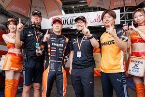ENEOS福住、深夜まで車両修復したチームに報いるポール。5番手までスープラ勢続く｜スーパーGT第4戦富士