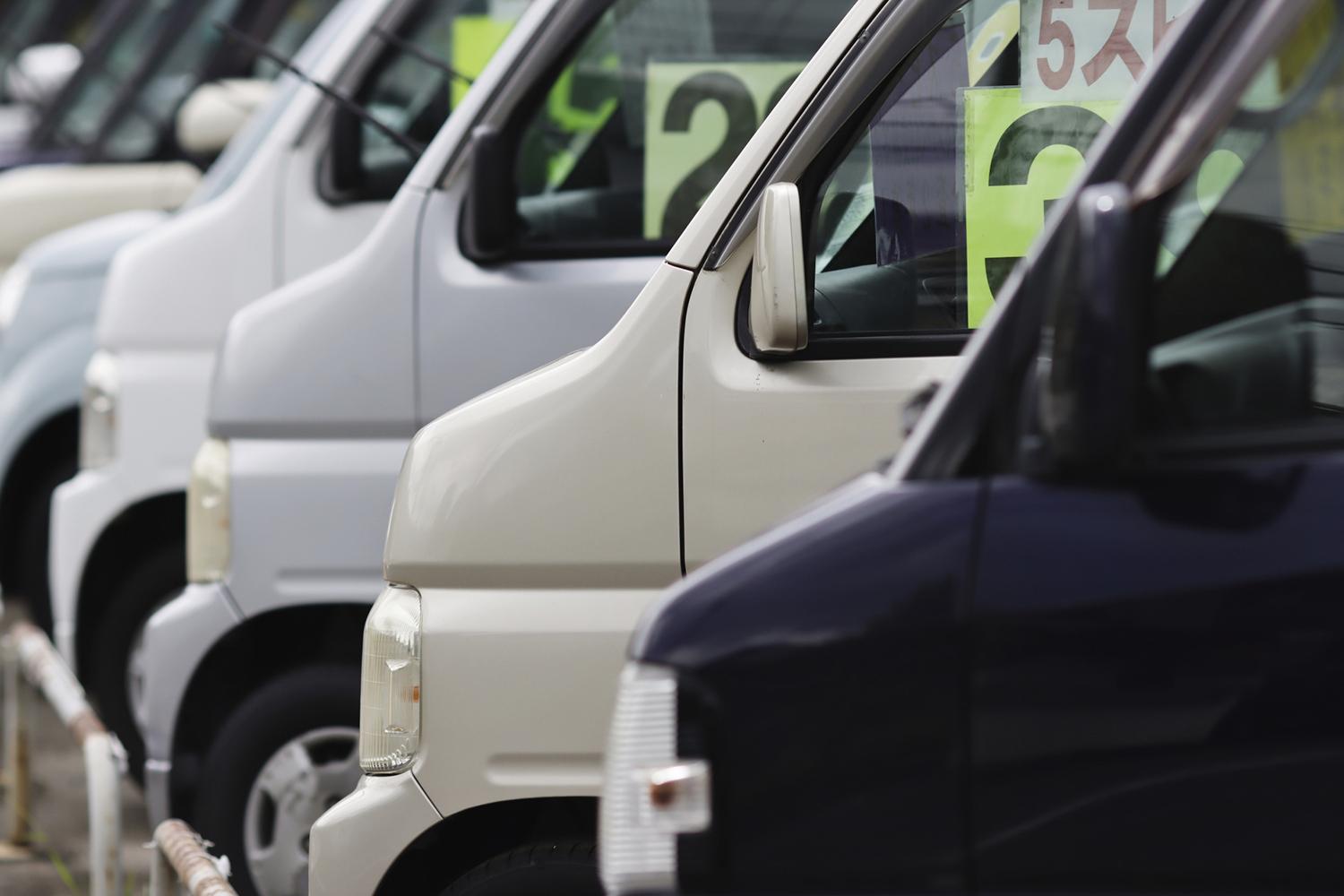 一般人には理解不能 クルマオタクの 横向き土下座 はいったい何をしている Web Cartop 自動車情報サイト 新車 中古車 Carview