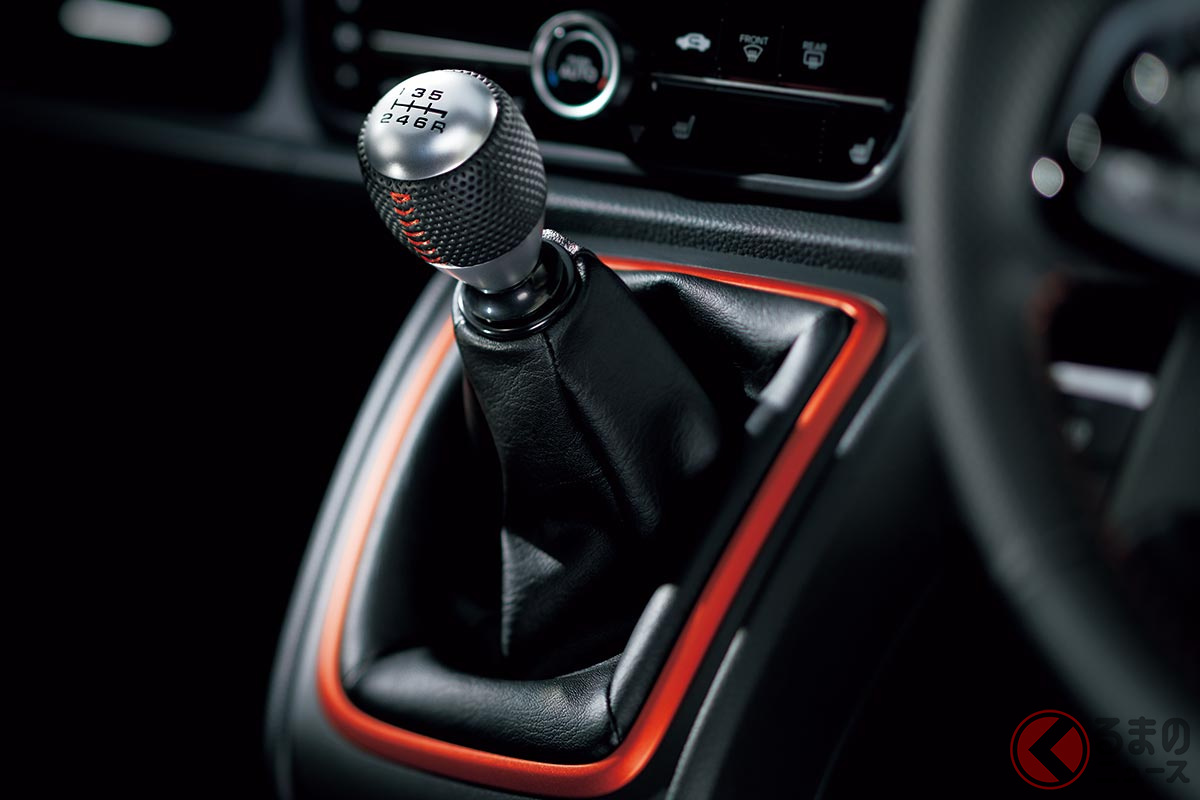 自動車免許はat限定で十分 Mt車激減で普通免許取得も現状は 乗る機会ない 今後は くるまのニュース 自動車情報サイト 新車 中古車 Carview