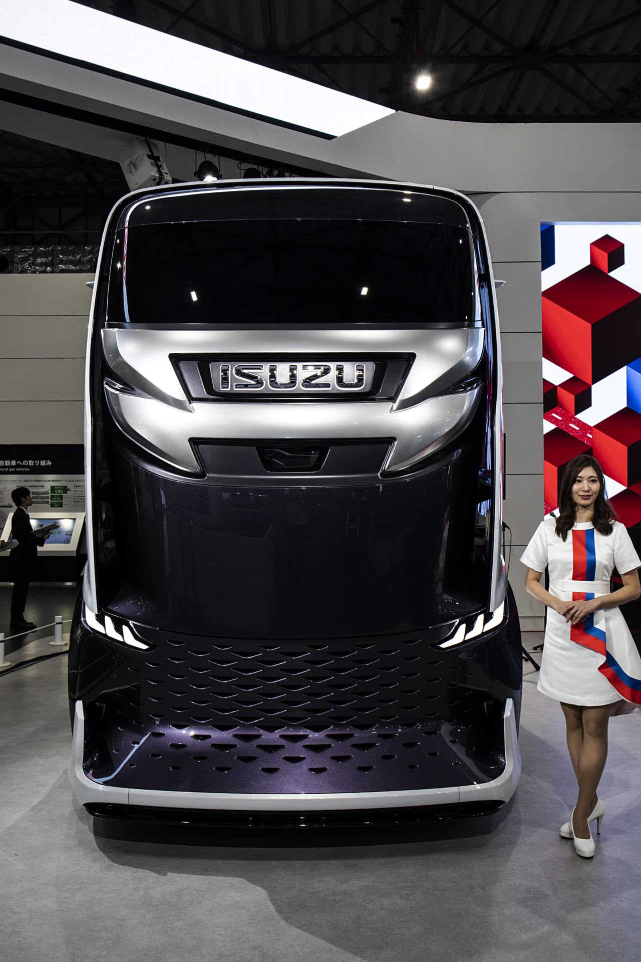 先進的なコンセプトカーはトラックもかっこいい 東京モーターショー19 なかなか見る機会のないトラックの世界 スタイルワゴン ドレスアップナビ 自動車情報サイト 新車 中古車 Carview