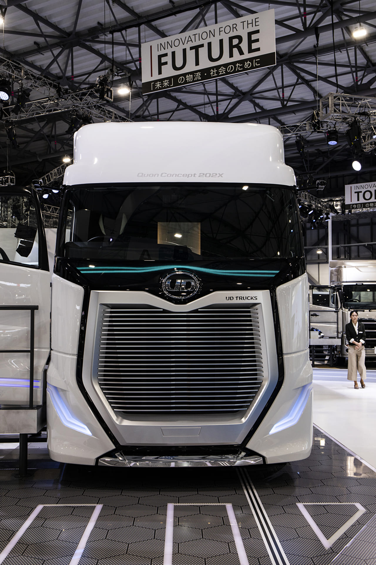 先進的なコンセプトカーはトラックもかっこいい 東京モーターショー19 なかなか見る機会のないトラックの世界 スタイルワゴン ドレスアップナビ の写真 11ページ目 自動車情報サイト 新車 中古車 Carview