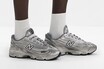 ニューバランスからヴィンテージルックの「1000 “Drit”」が発売。“汚れた靴”がトレンドに浮上か？──GQ新着スニーカー