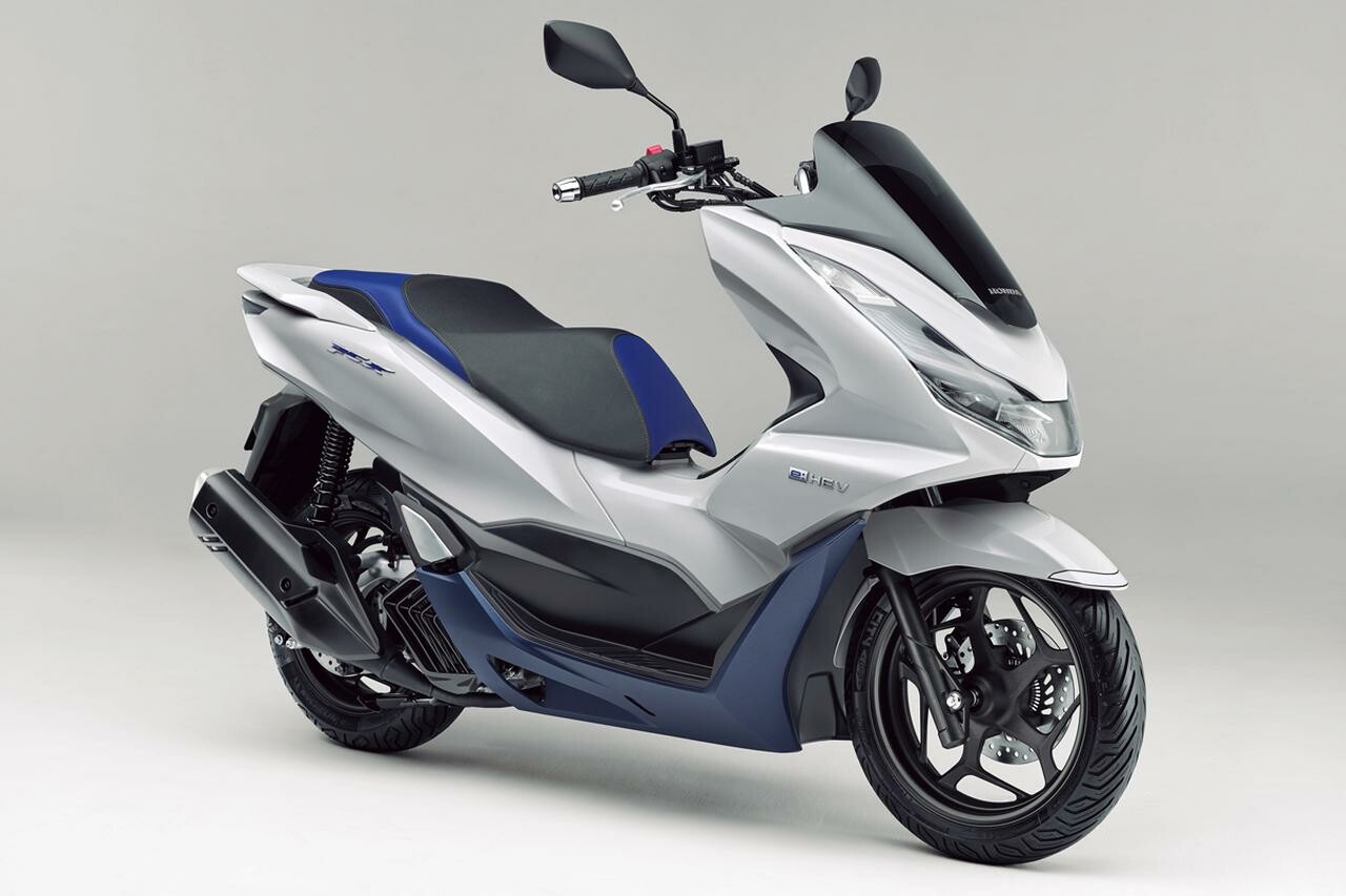 ホンダ「PCX e:HEV」【1分で読める 2021年に新車で購入可能なバイク紹介】