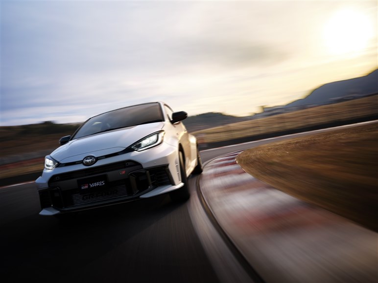 秘めたポテンシャルを“開放”。GRが新たに提供する「サーキットモード」って何だ!? 9月に体験会も