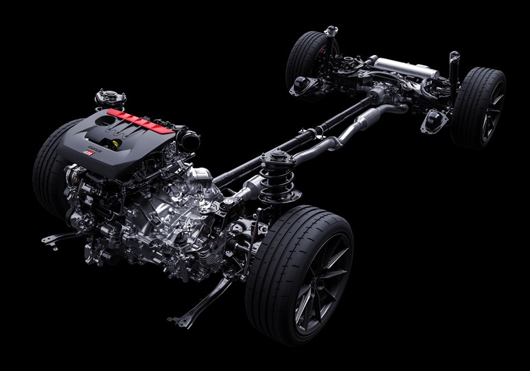トヨタが新型GRカローラ“エボ”公開。8速AT追加、トルク大幅アップ！ 北米で今冬発売も日本導入は…？