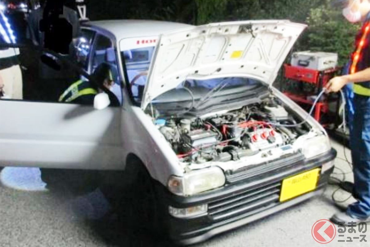 不正改造車「12台」を“一斉摘発”！ 国交省「すぐクルマを直しなさい！」命令書も交付!? “大迷惑”な「爆音・シャコタン・フルスモ車」を国道で“抜き打ちチェック”実施 広島