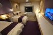 夜行フェリーなのにほぼホテル!? ゴロ寝の大部屋から“ヒミツの個室”まで 本州―北海道の人気航路で“異彩を放つ1隻”に乗った