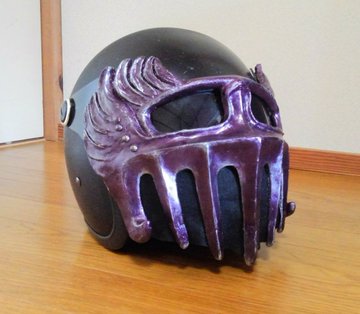 約1000円で 北斗の拳 ジャギの顔に変身 100均用品で作られたヘルメットのクオリティが高すぎるッ モーサイ 自動車情報サイト 新車 中古車 Carview