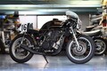 エイプリルフールのフェイクニュースとして拡散され、バイク業界に旋風を巻き起こした伝説のシングルロードレーサー「ロードボンバー」とは？