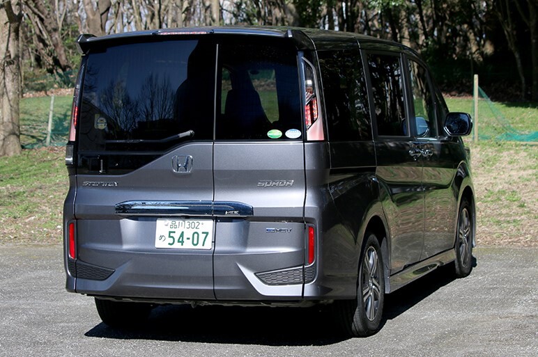 ホンダ「ステップワゴン」試乗。高いレベルでバランスされたミニバンだが気になるところもある