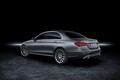 メルセデス・ベンツ、新型Eクラスを発表。電動化が進むエンジンラインナップ