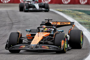 「プランCでいけば十分勝負できる」ノリスとは異なる戦略で巻き返しを狙うピアストリ【F1第21戦無線レビュー（1）】