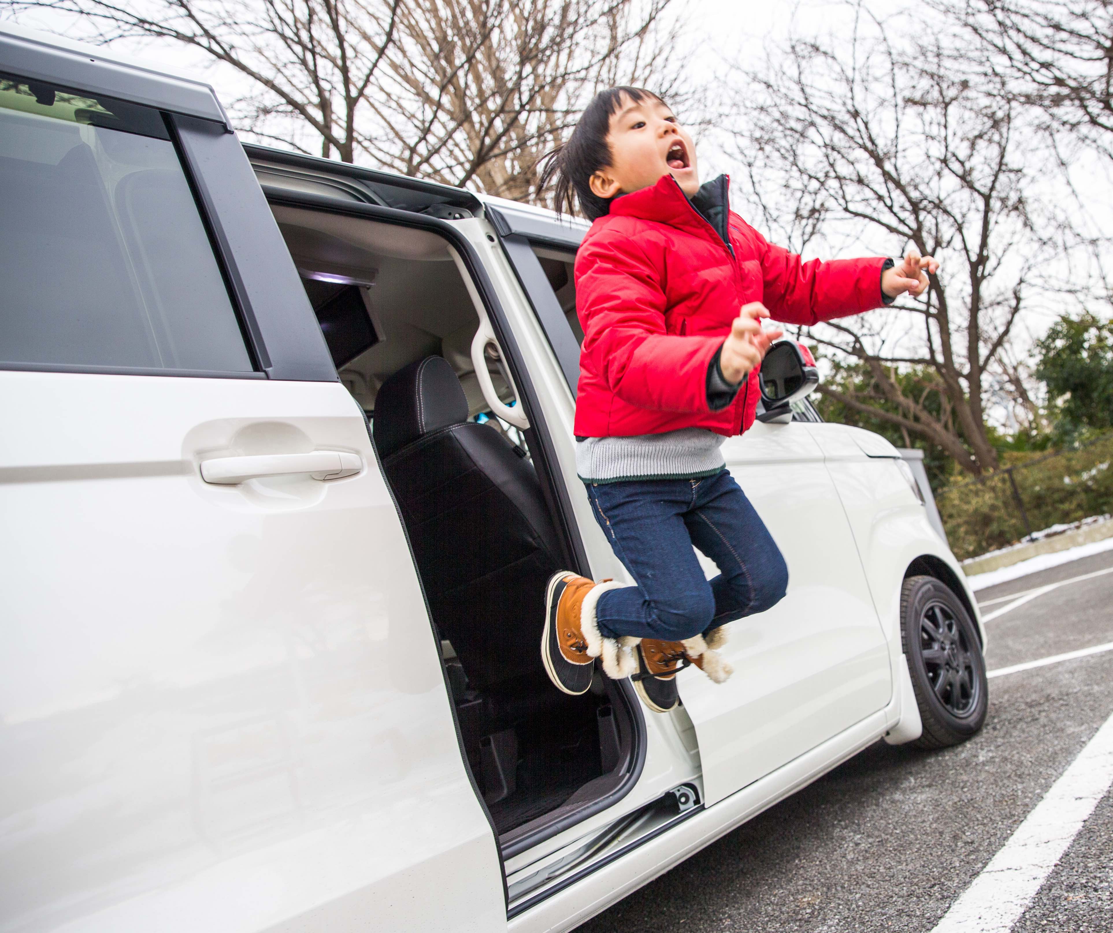 もはや定番 スライドドア付きの軽自動車が人気の秘密と意外な欠点 ベストカーweb 自動車情報サイト 新車 中古車 Carview