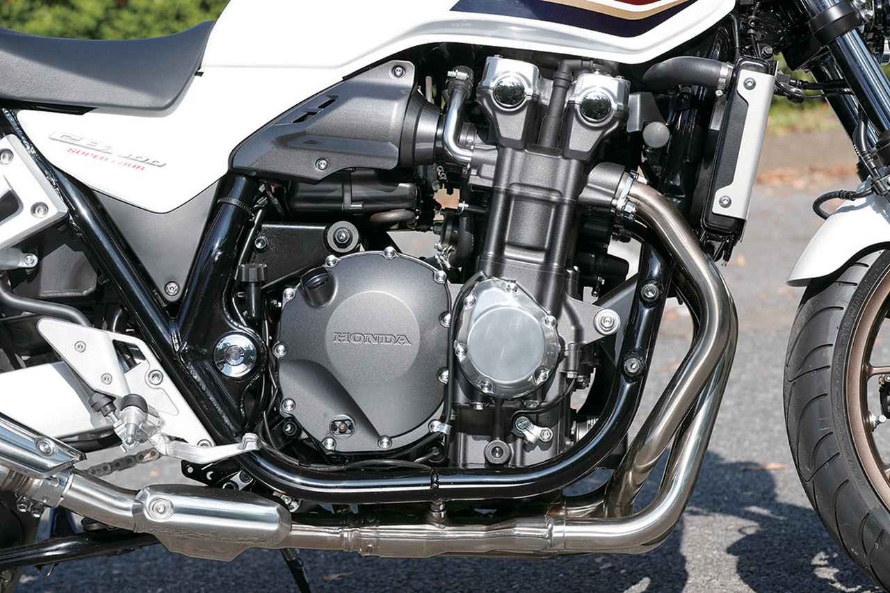 ホンダ Cb1300 Super Four ヒストリーガイド 名車の歴史 Cb1000 Super Fourから始まったプロジェクトbig 1の系譜 Webオートバイ 自動車情報サイト 新車 中古車 Carview