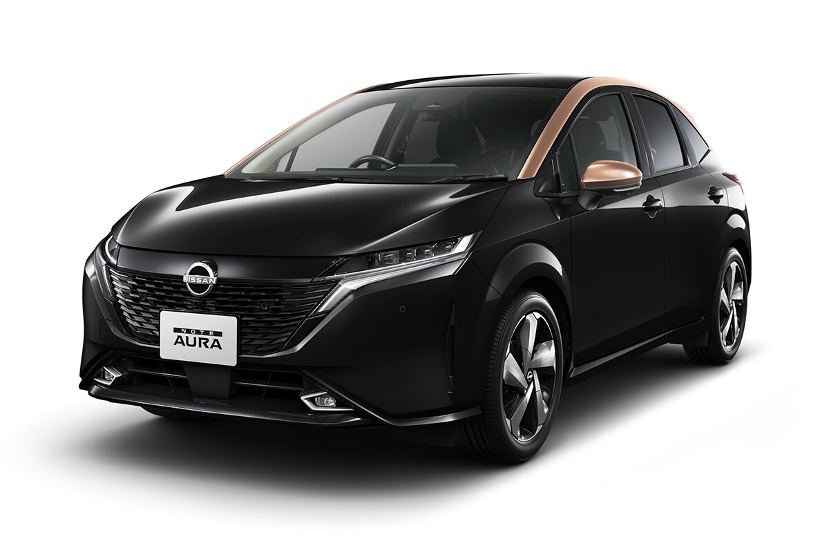 ノートといろいろモノが違うプレミアムコンパクト「日産 オーラ ノートといろいろモノが違うプレミアムコンパクト「日産 オーラ