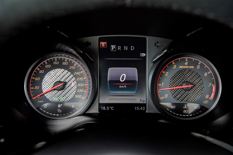 AMG GT Rサーキット試乗。GT Sから370プラスはバーゲンプライスだ