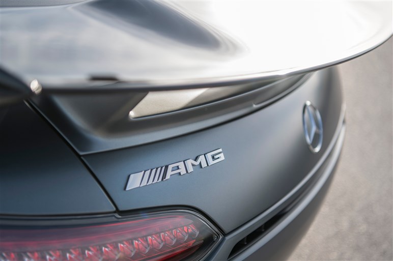AMG GT Rサーキット試乗。GT Sから370プラスはバーゲンプライスだ