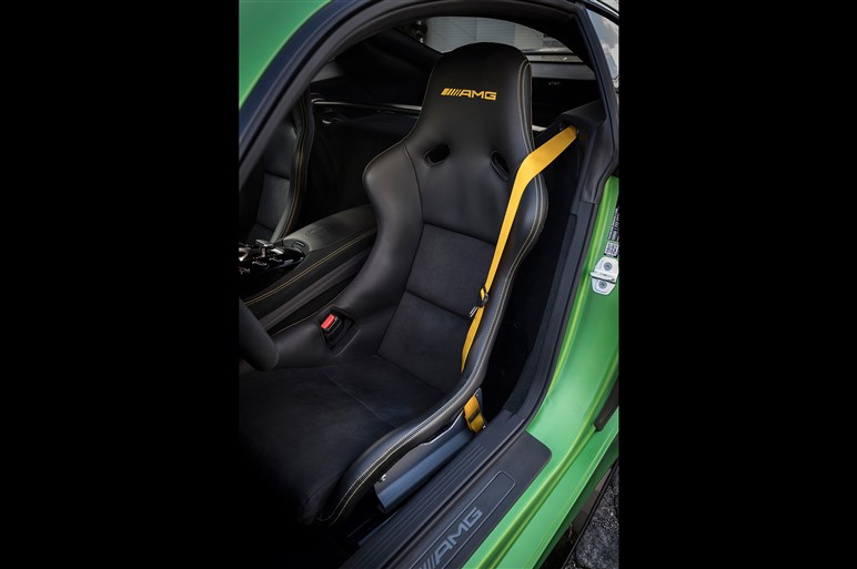 AMG GT Rサーキット試乗。GT Sから370プラスはバーゲンプライスだ