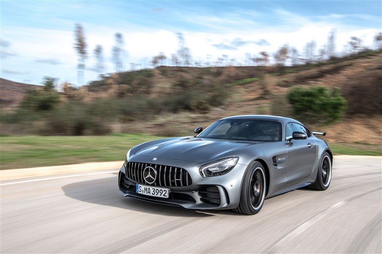AMG GT Rサーキット試乗。GT Sから370プラスはバーゲンプライスだ