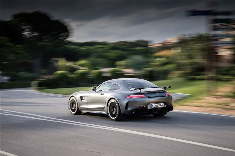AMG GT Rサーキット試乗。GT Sから370プラスはバーゲンプライスだ