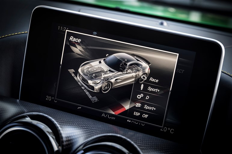 AMG GT Rサーキット試乗。GT Sから370プラスはバーゲンプライスだ