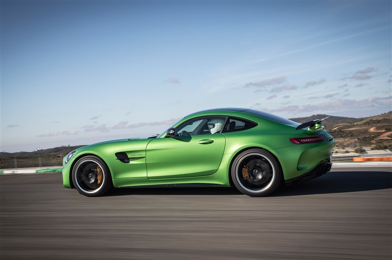 AMG GT Rサーキット試乗。GT Sから370プラスはバーゲンプライスだ