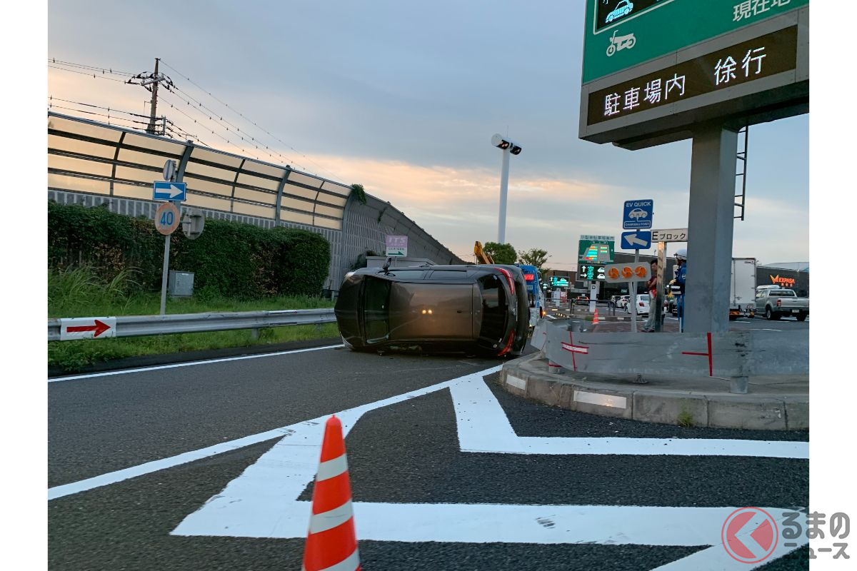反則金は6千円 故障停車時に 三角表示板 は必要 なぜ販売店で勧めないのか くるまのニュース 自動車情報サイト 新車 中古車 Carview