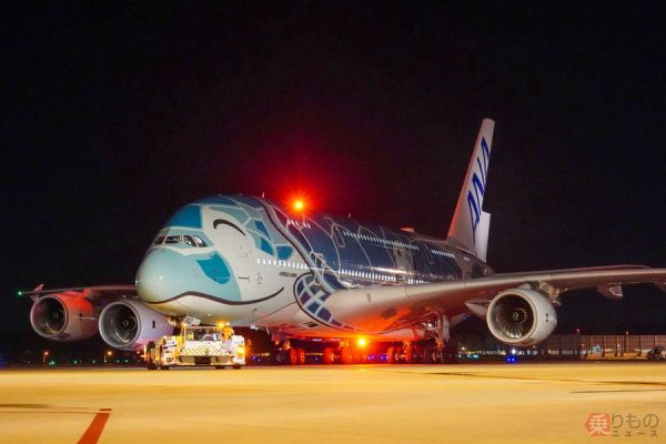 「ホノルル行き旅客便」、なぜ”夜出発”ばっかり？ 実は超合理的＆「利用者も航空会社も双方良し」の納得のメリットとは