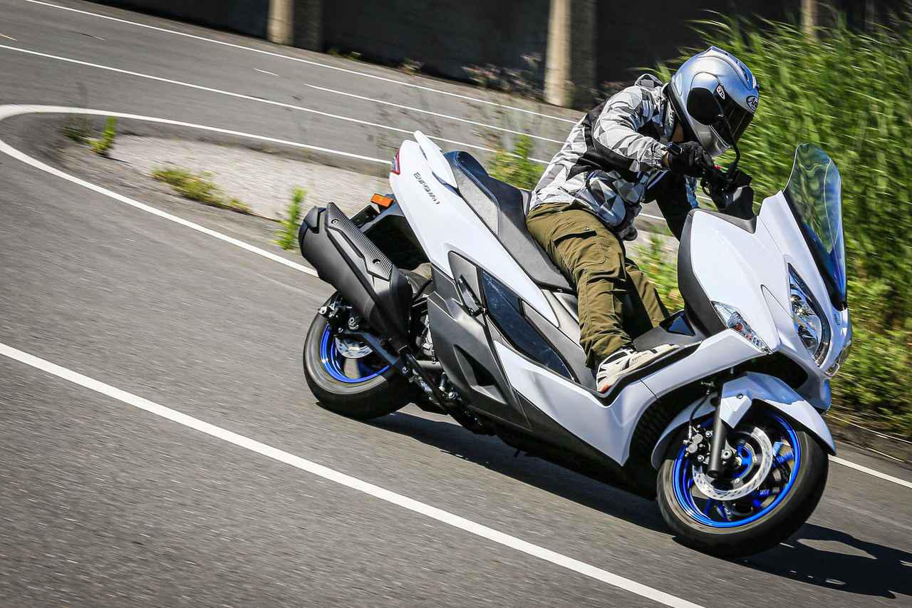 街乗り編 ライバル不在 400ccバイクで唯一の ビッグスクーター は守備範囲広すぎのマルチ ツーリング スクーターでした 個人的スズキ最強説 Suzuki Burgman400 試乗インプレその 2 Webオートバイ 自動車情報サイト 新車 中古車 Carview