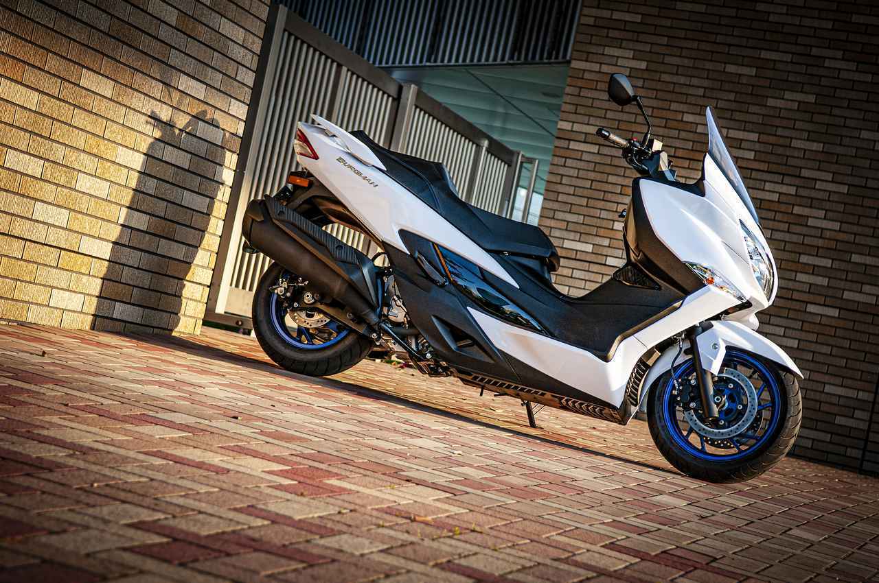 街乗り編 ライバル不在 400ccバイクで唯一の ビッグスクーター は守備範囲広すぎのマルチ ツーリング スクーターでした 個人的スズキ最強説 Suzuki Burgman400 試乗インプレその 2 Webオートバイ 自動車情報サイト 新車 中古車 Carview