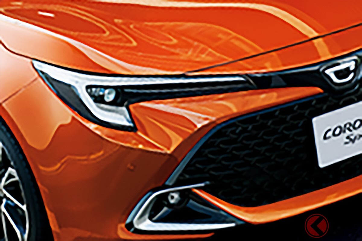 1リッター「約30km」走れる！ トヨタ新「“5人乗り”低燃費ハッチバック」に大反響！ 「新車248万円はコスパ最強！」「燃費めちゃいいな…」の声も！ 走りも楽しい「新カローラ“スポーツ”」が話題に