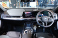 BMW「iX1」 実車の印象は？　4人のゲストが語る新型EV　2/19まで展示中