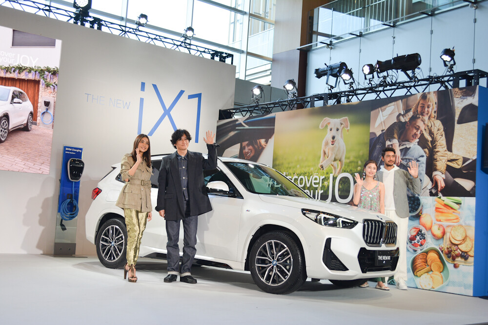 これは売れそうだぞ！ 輸入コンパクトSUV随一のヒットモデル「BMW X1」の新型がピュアEVを引っ提げて国内販売スタート！