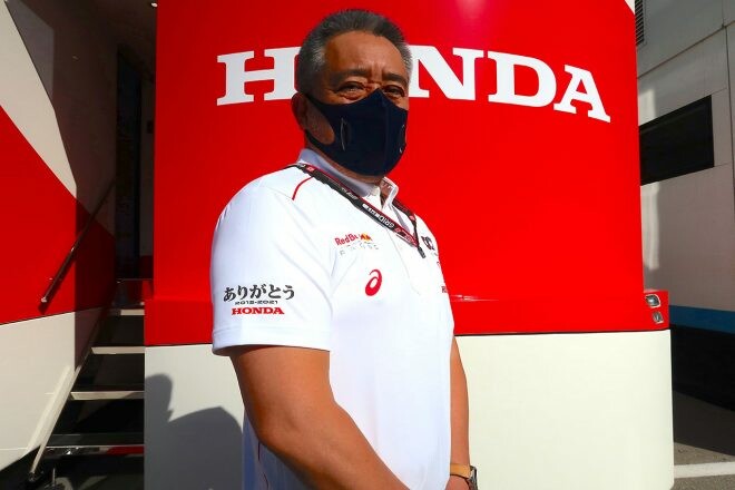 F1 Topic：ホンダスタッフは日本GPのために用意されていた特別シャツを着用。『ありがとう』の文字も